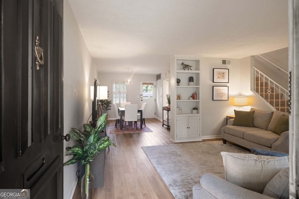 Photo of 4060 Haverhill Drive #D, Atlanta, GA 30342 (MLS # 10769505)