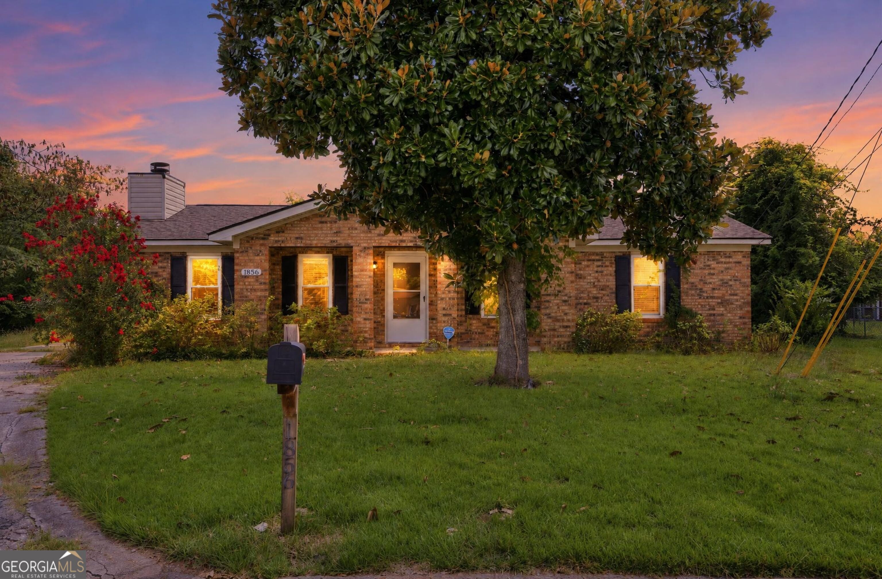 1856 Formosa DR