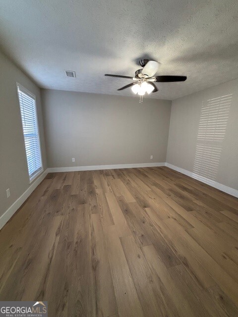 Eagle Glen - Residential