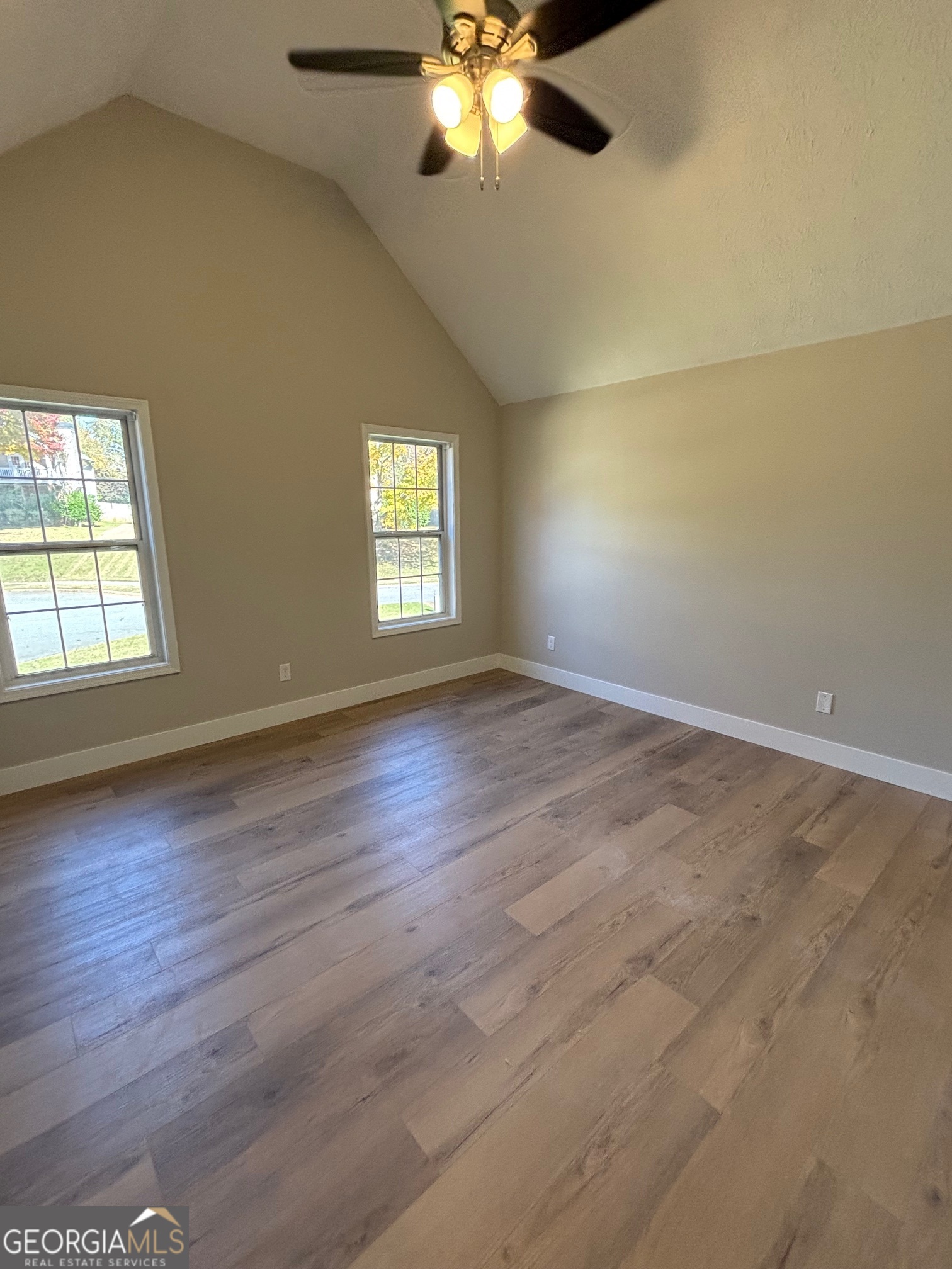 Eagle Glen - Residential