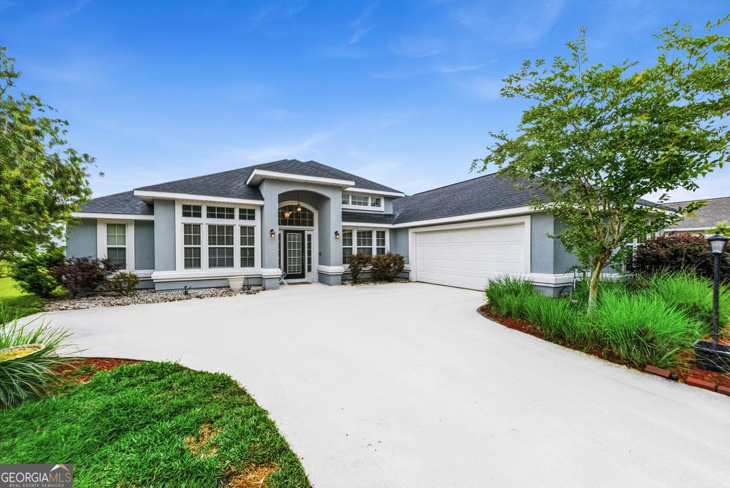 Photo of 205 Edgewater Drive, Saint Marys, GA 31558 (MLS # 10763996)