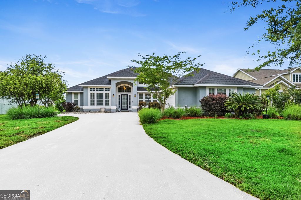 Photo of 205 Edgewater Drive, Saint Marys, GA 31558 (MLS # 10763996)