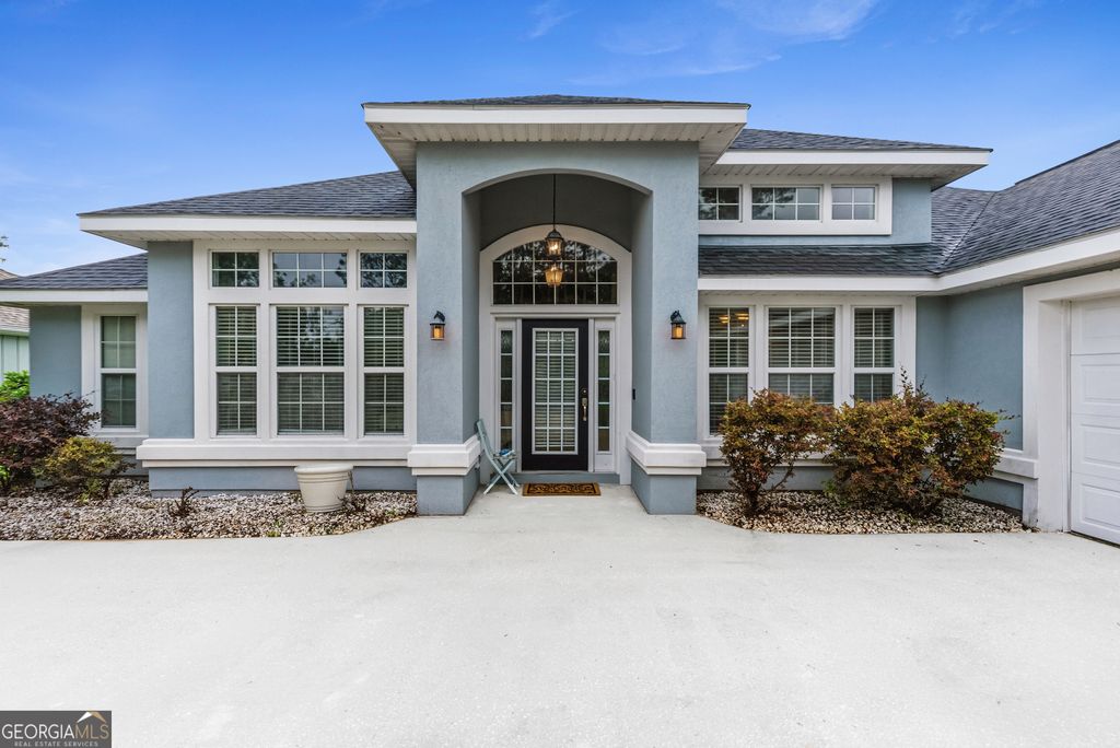 Photo of 205 Edgewater Drive, Saint Marys, GA 31558 (MLS # 10763996)