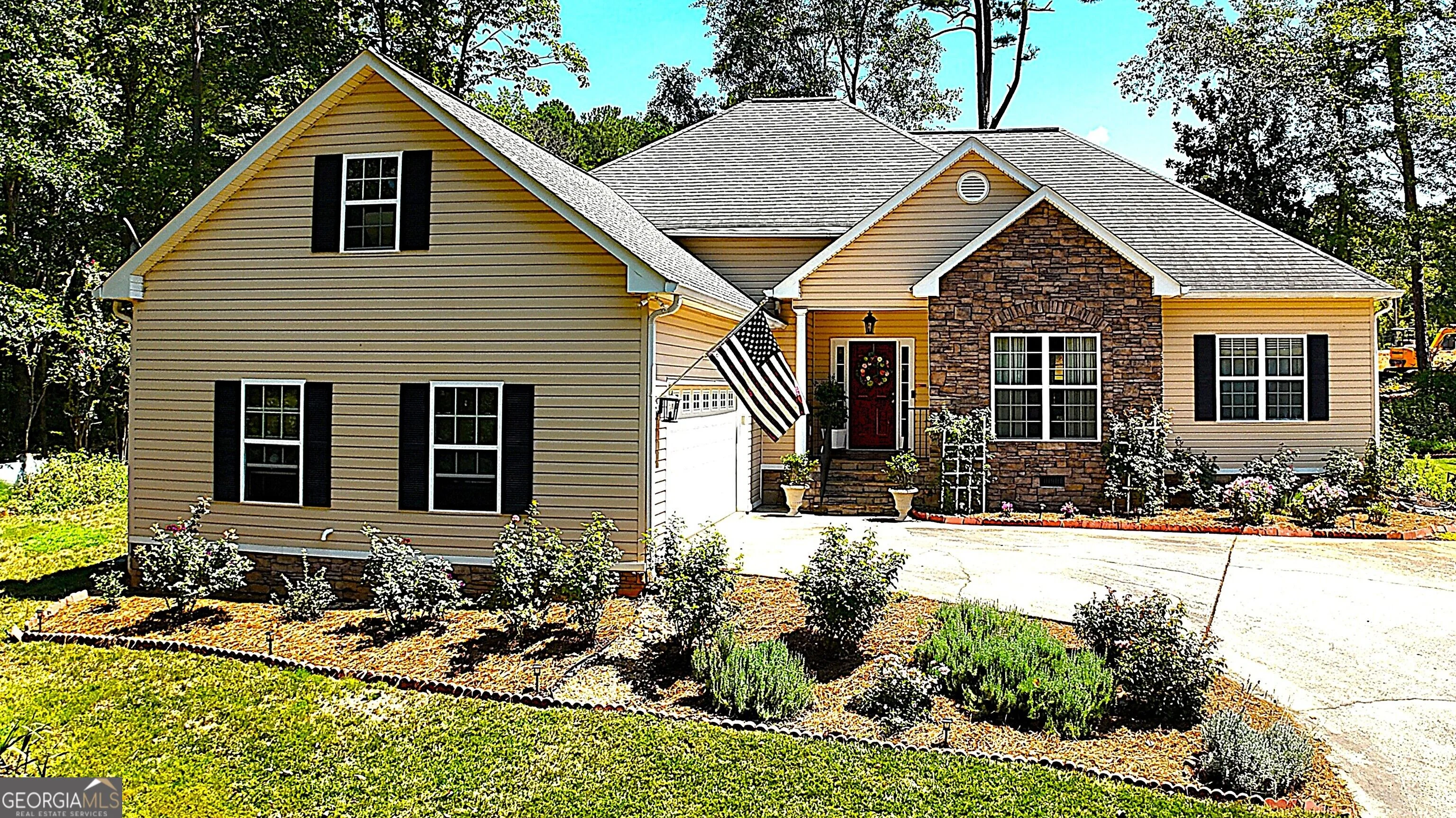103 Meadowbrook Lane