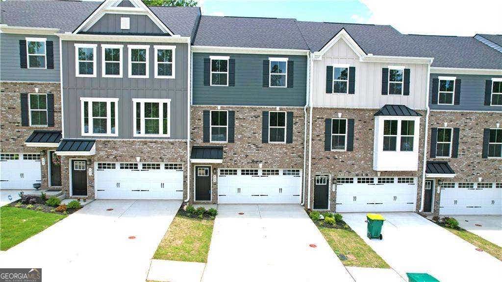 Photo of 961 Woods Chapel Road, Buford, GA 30518 (MLS # 10785544)