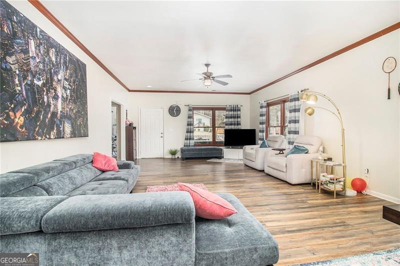 1316 Plaza