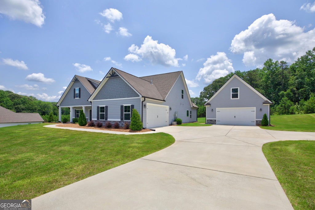Photo of 48 Starr Place, Newnan, GA 30263 (MLS # 10799191)