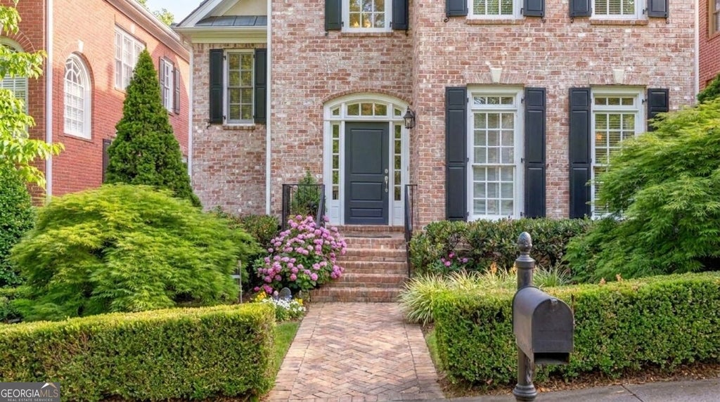 Photo of 704 Longleaf Drive NE, Atlanta, GA 30342 (MLS # 10877724)