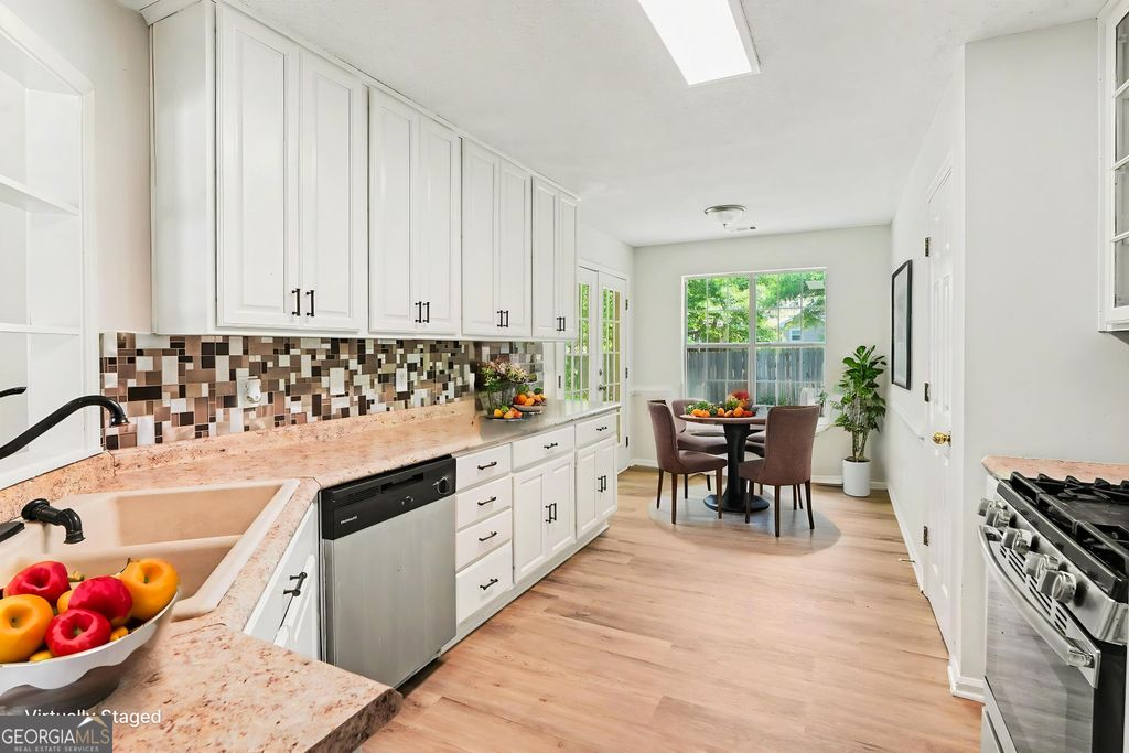 Photo of 92 Dogwood Lakes Drive, Hampton, GA 30228 (MLS # 10737785)