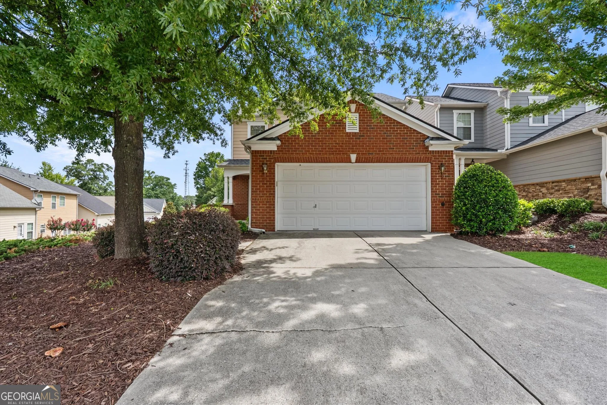 2219 Palomino Lane