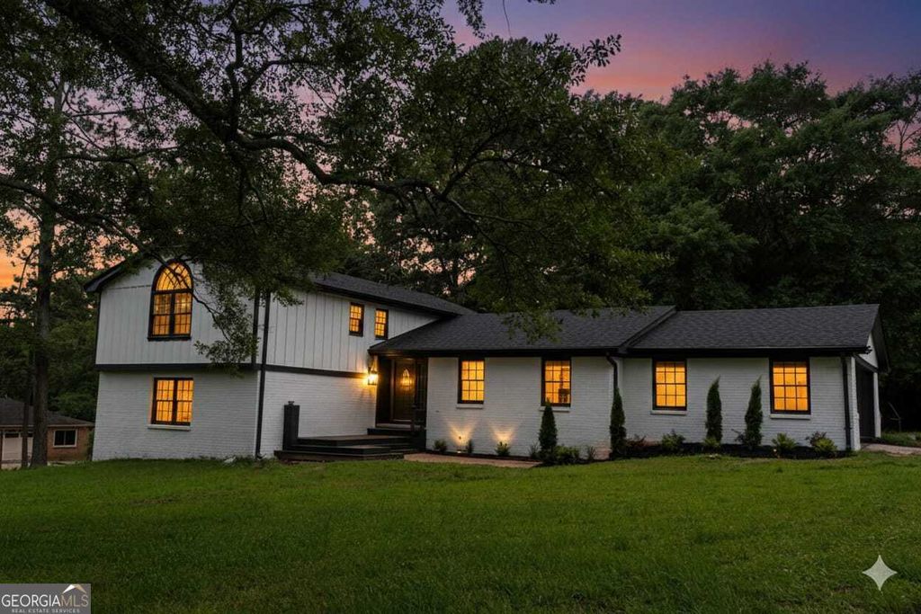 Photo of 69 N Hearn Road, Ellenwood, GA 30294 (MLS # 10695073)