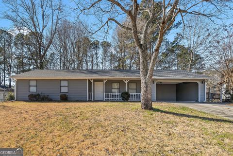 Photo of 3477 Mustang Dr, Powder Springs, GA 30127 (MLS # 10677107)