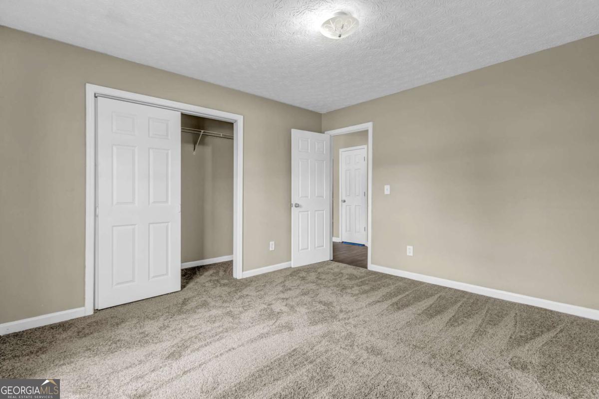 9430 Sleepy Hollow LN