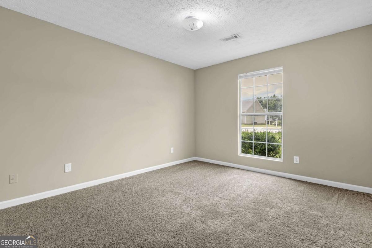 9430 Sleepy Hollow LN