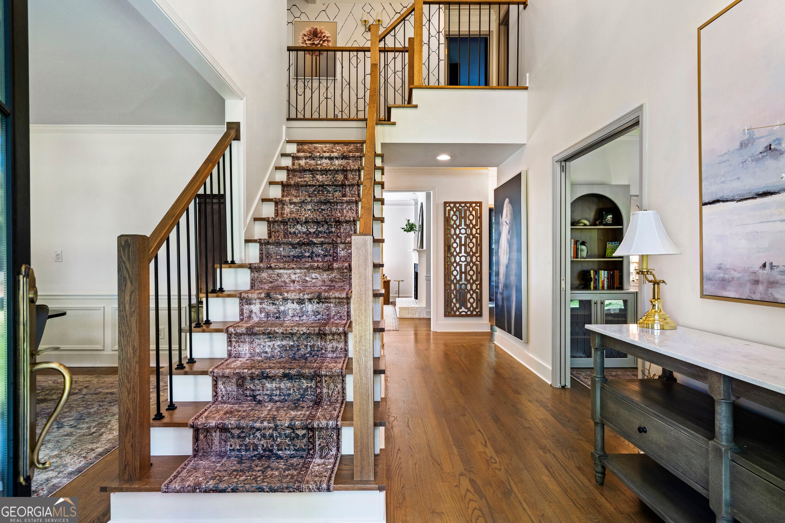 162 Grand AVE