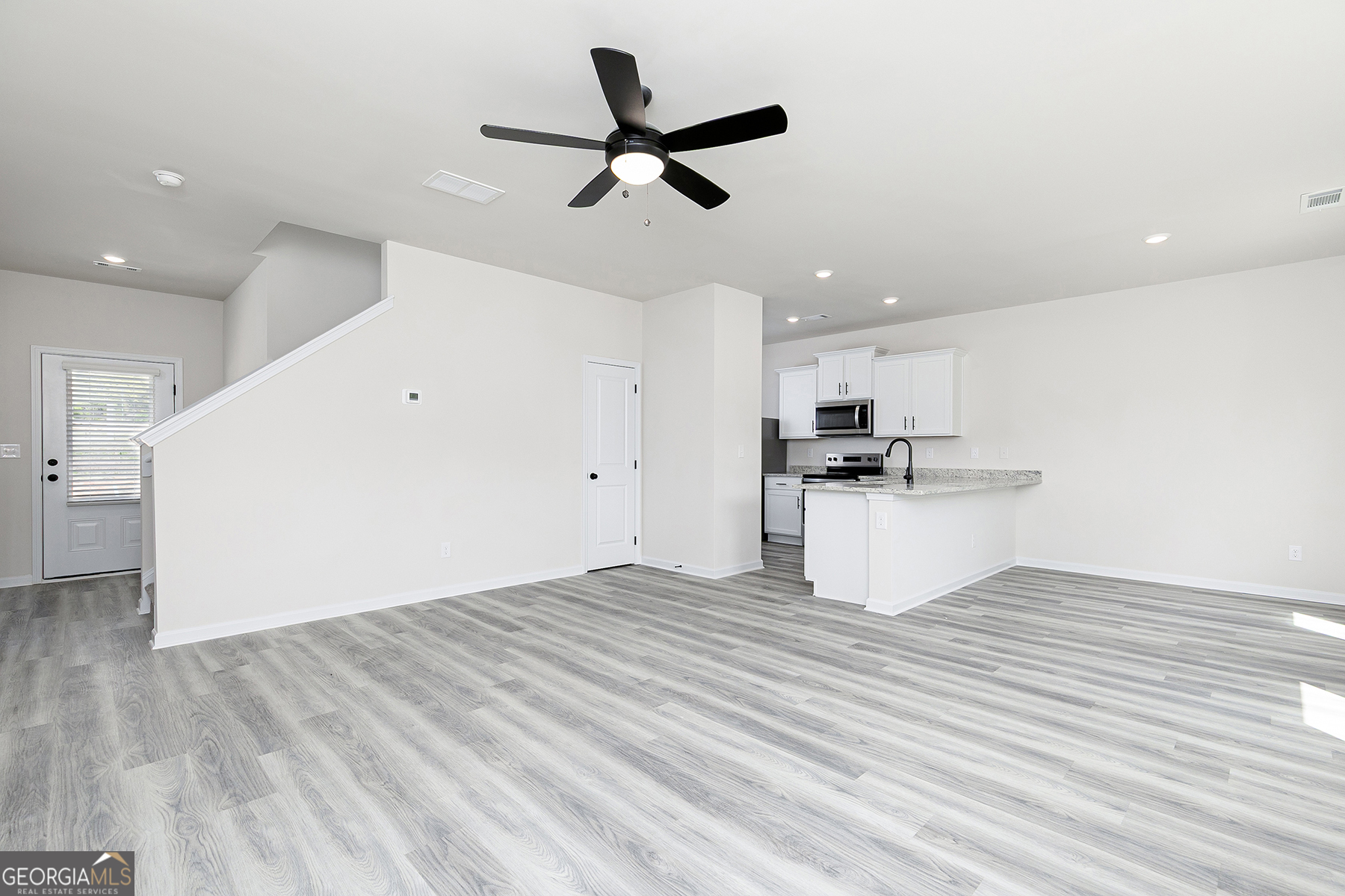 320 Egret Court