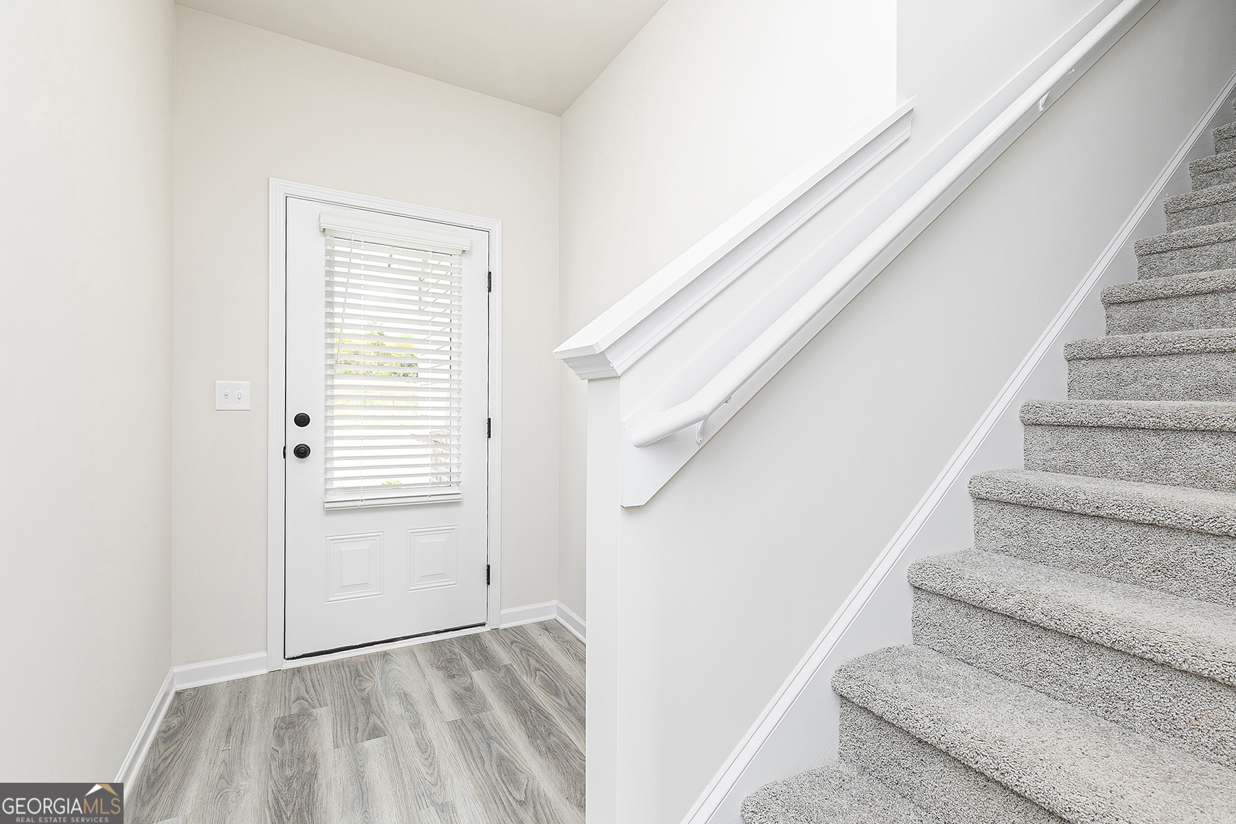 320 Egret Court