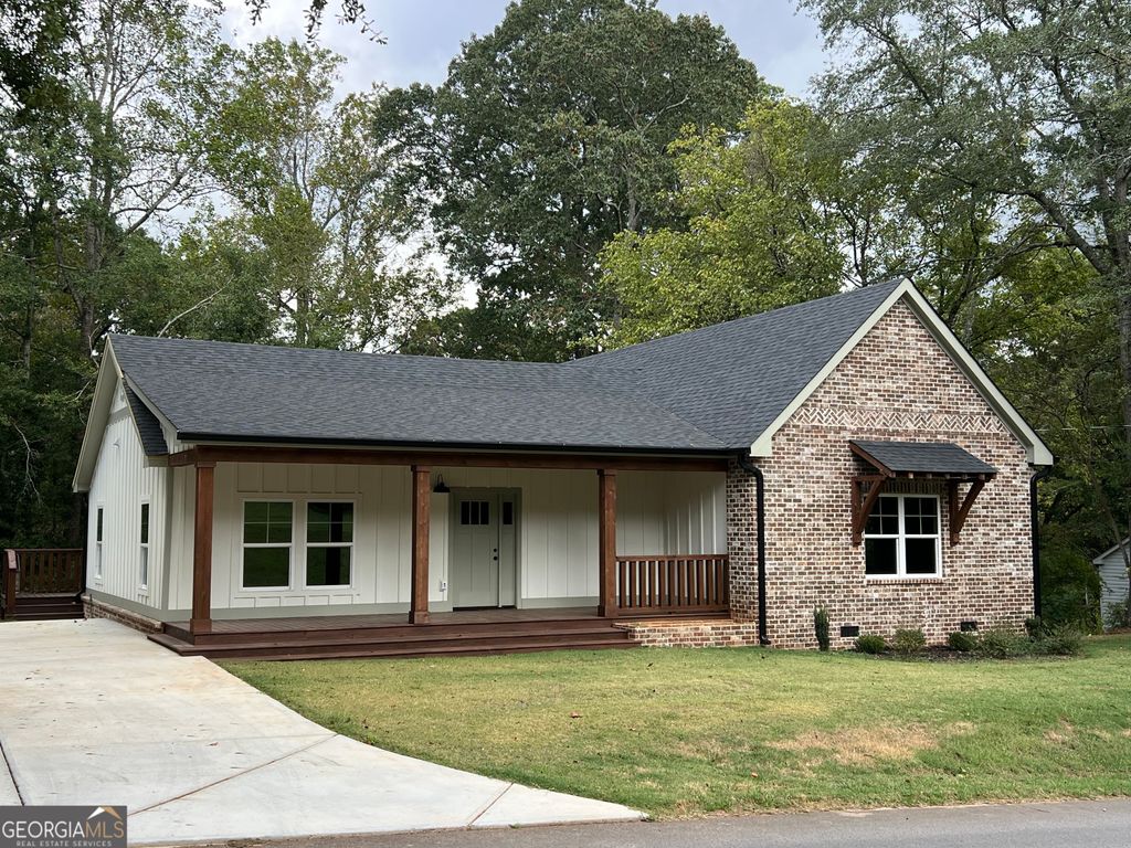 Photo of 135 Church Street, Palmetto, GA 30268 (MLS # 10689271)