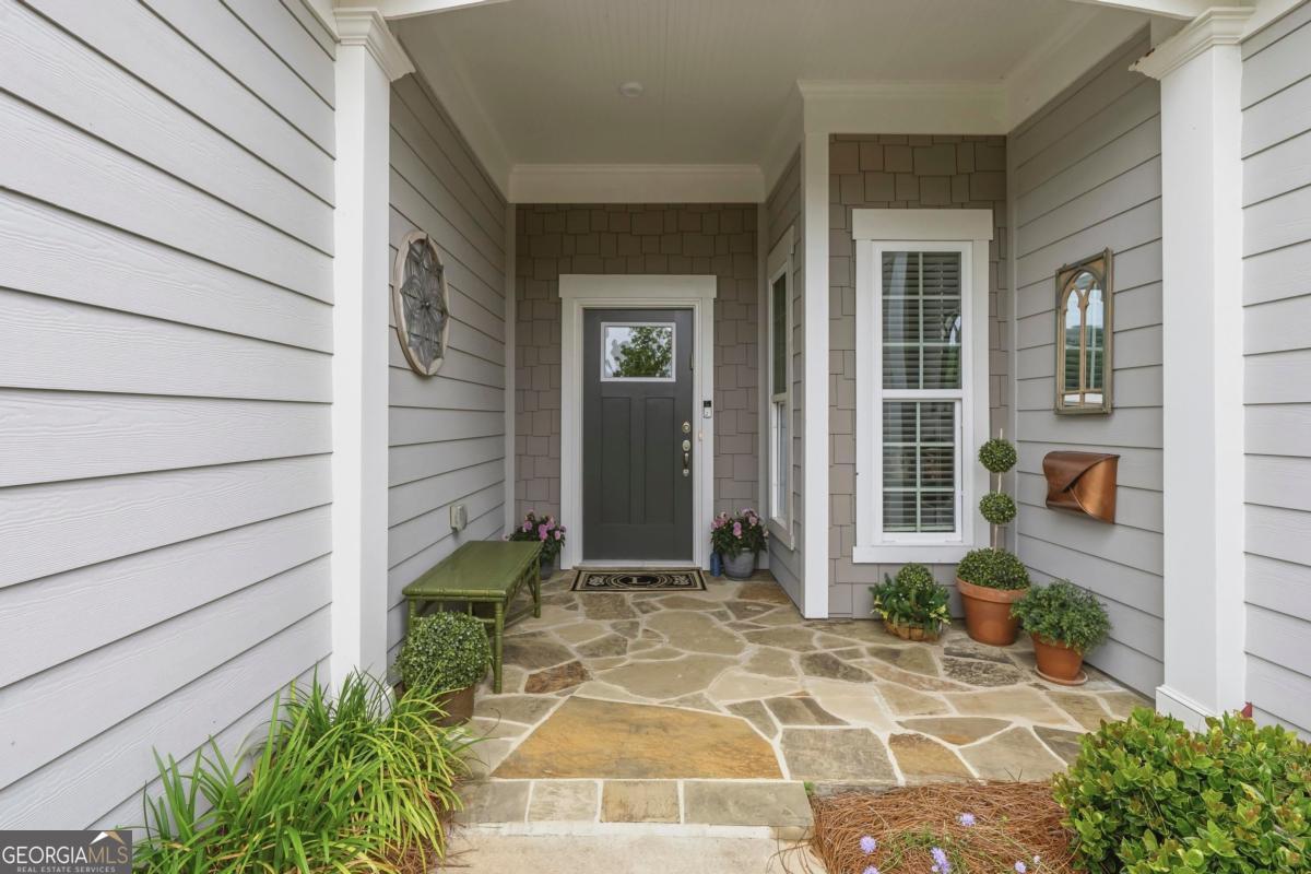 1020 Lake Terrace BND