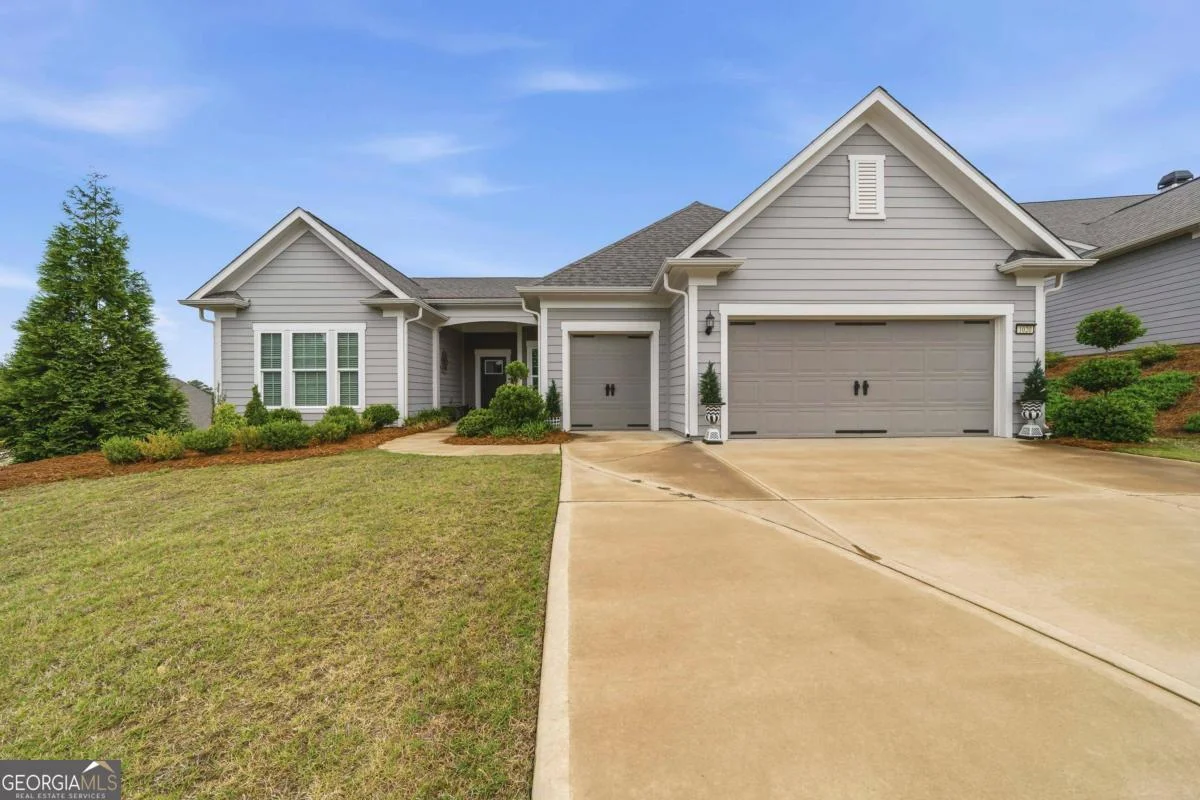 1020 Lake Terrace Bend