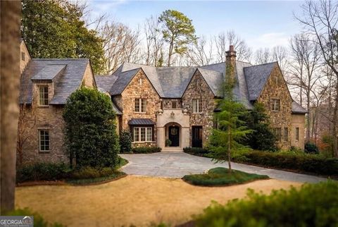 Photo of 660 W Conway Drive NW, Atlanta, GA 30327 (MLS # 10706455)