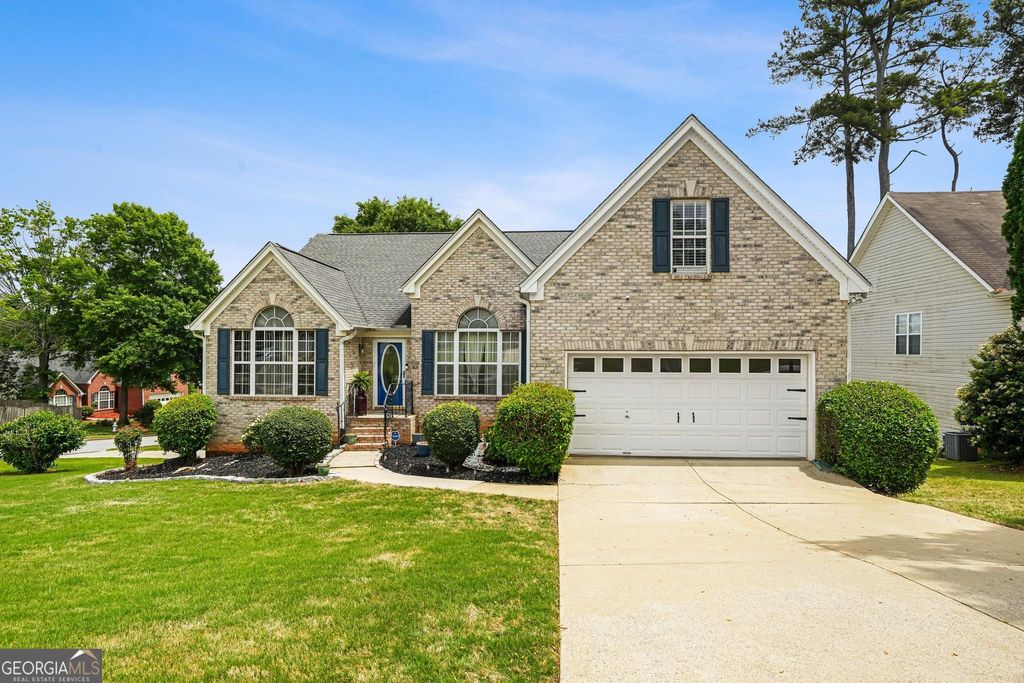 Photo of 220 Cedarhurst Road, Lawrenceville, GA 30045 (MLS # 10760475)