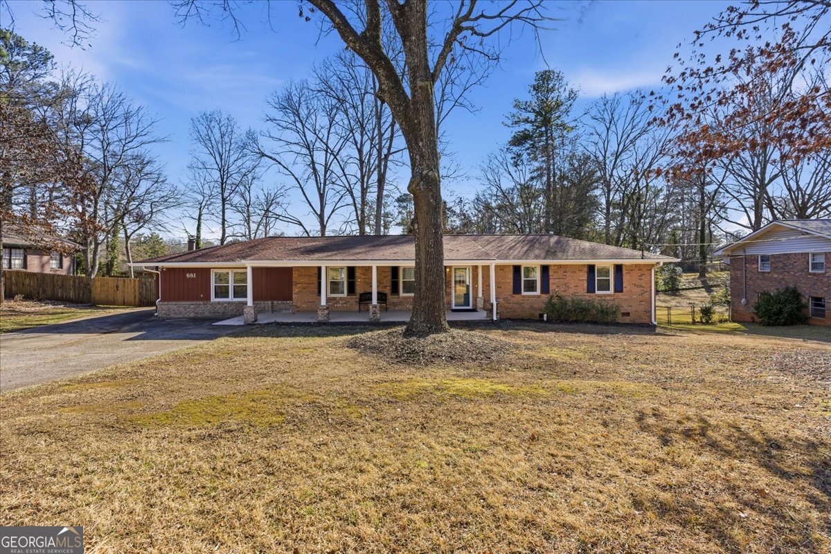 681 Manor Ridge DR SW