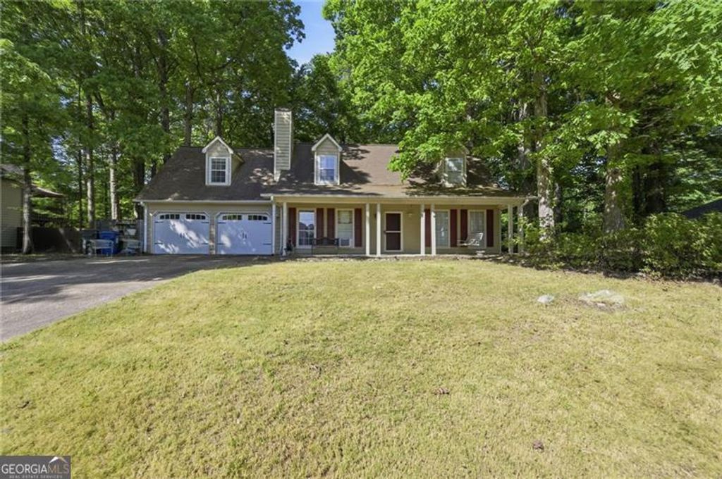 Photo of 3080 Ashly Cove Lane, Snellville, GA 30078 (MLS # 10739983)