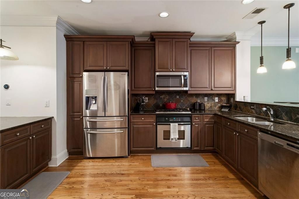 Atlanta, Georgia 30342, United States, 3 Bedrooms Bedrooms, ,3 BathroomsBathrooms,Residential,Active,112337