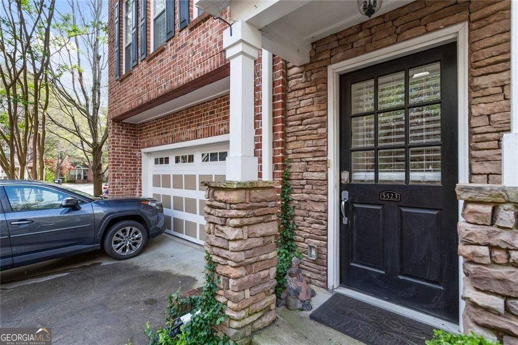 Atlanta, Georgia 30342, United States, 3 Bedrooms Bedrooms, ,3 BathroomsBathrooms,Residential,Active,112337