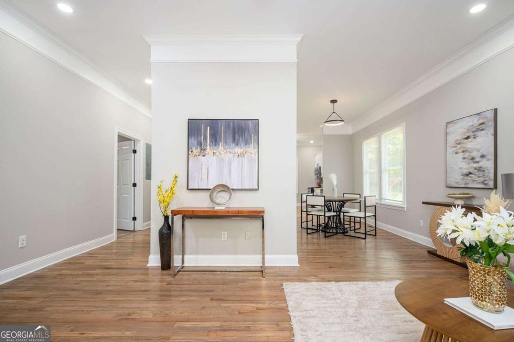 Photo of 1055 Victory Drive SW, Atlanta, GA 30310 (MLS # 10741385)