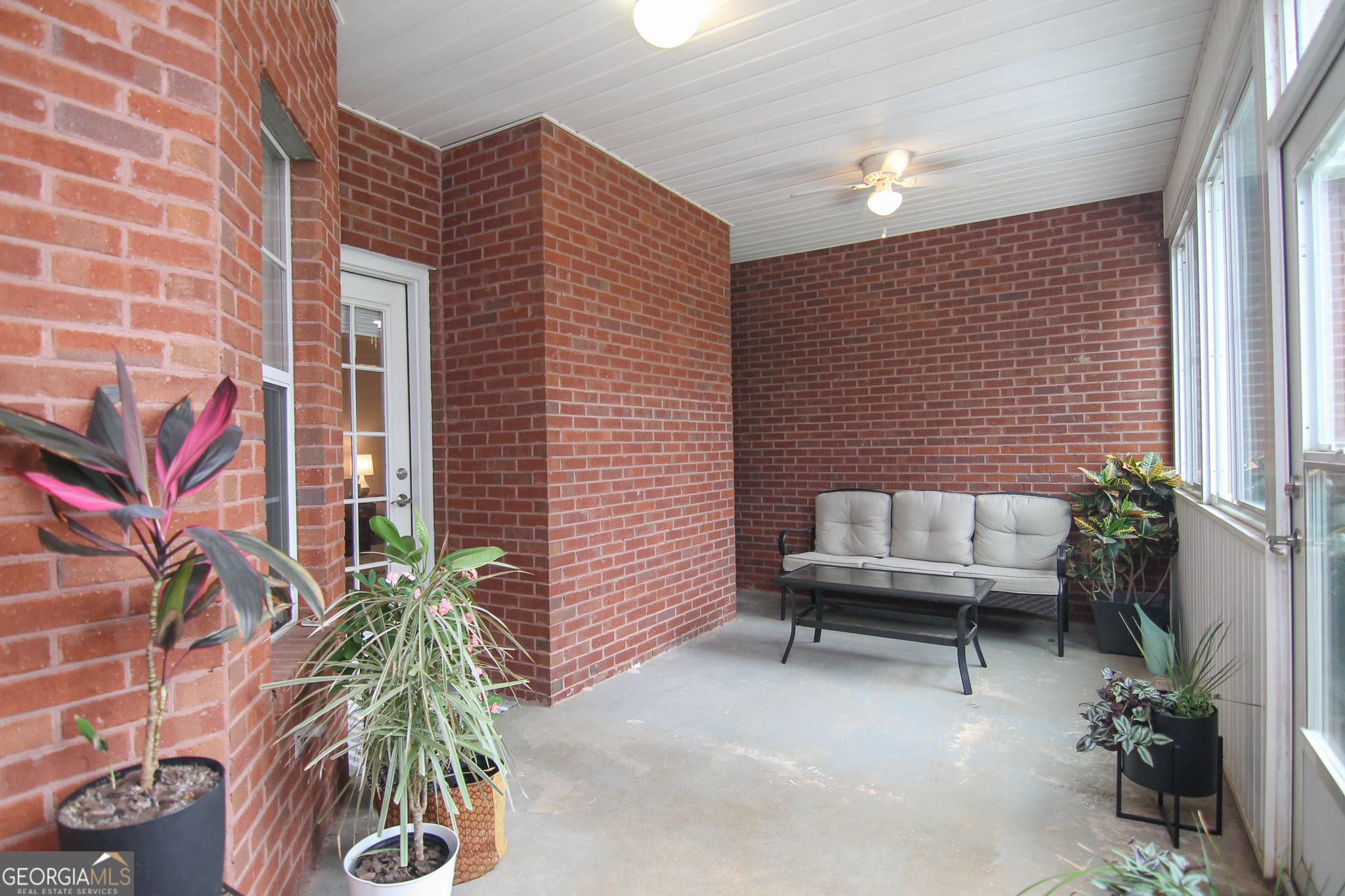 St. Andrews @ White Columns - Residential