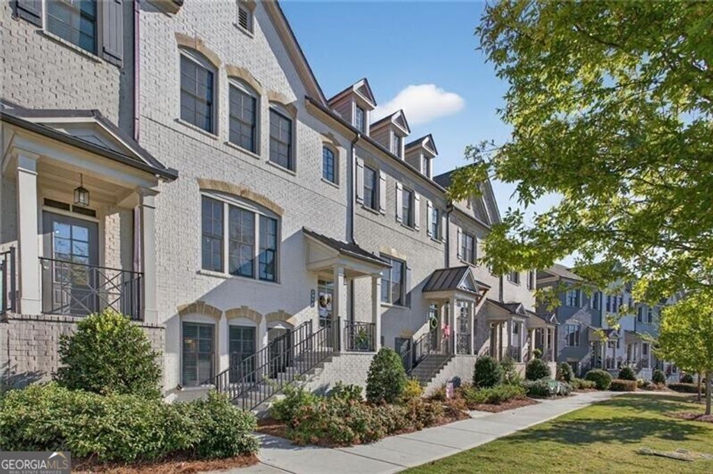 Photo of 1956 Skyfall Circle NE, Atlanta, GA 30319 (MLS # 10681783)