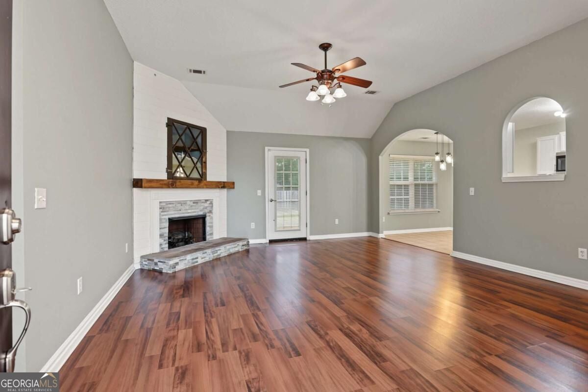 308 Park PL