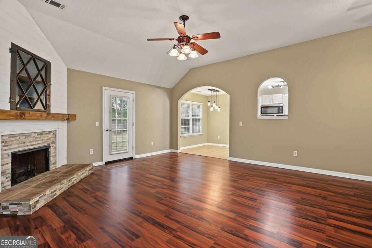 308 Park PL