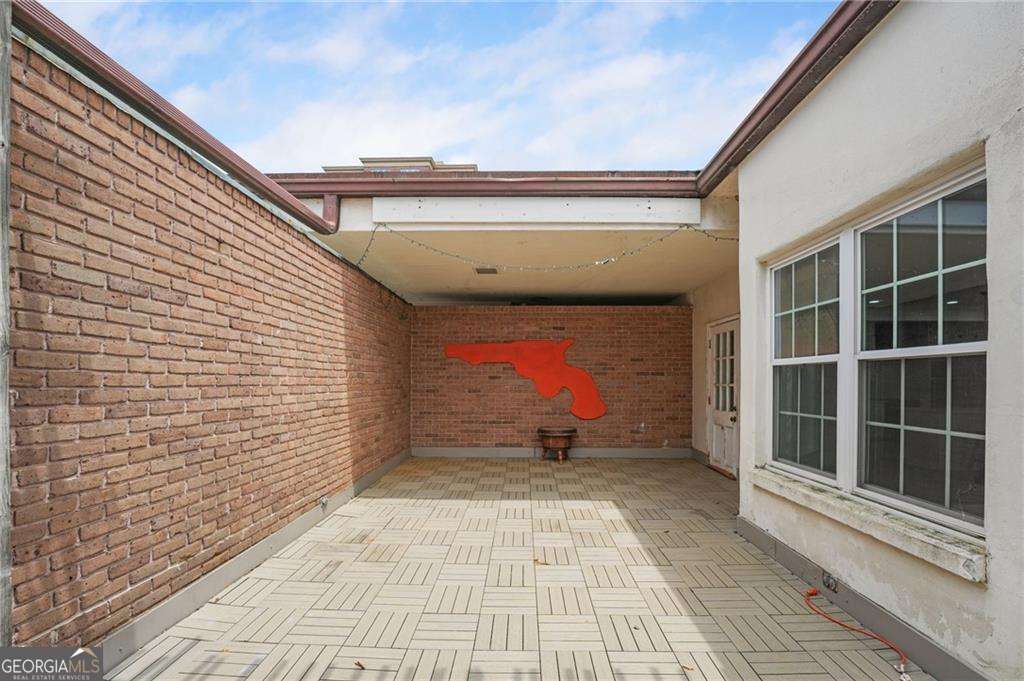 3649 Peachtree RD NE 305