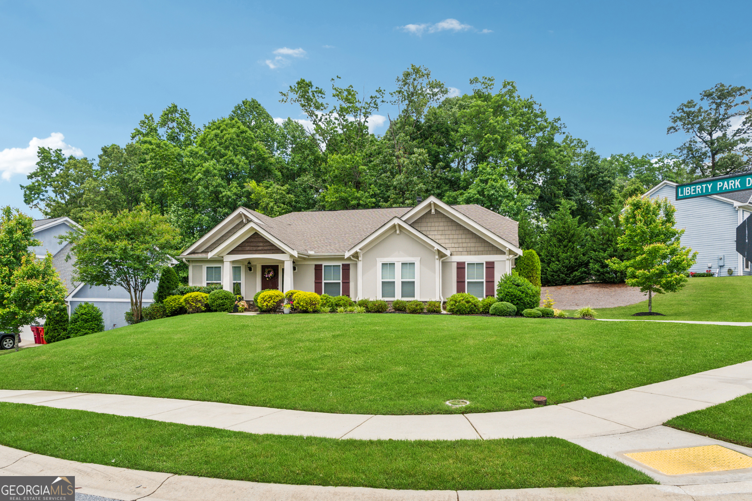 111 Ivey CT