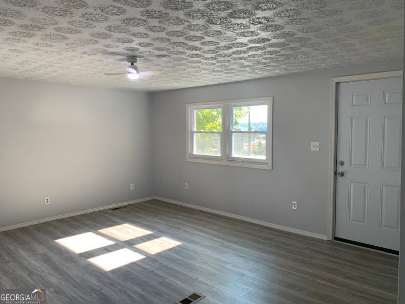 342 Phillips CIR