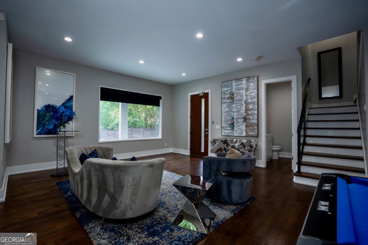 1099 VISTA TRL NE