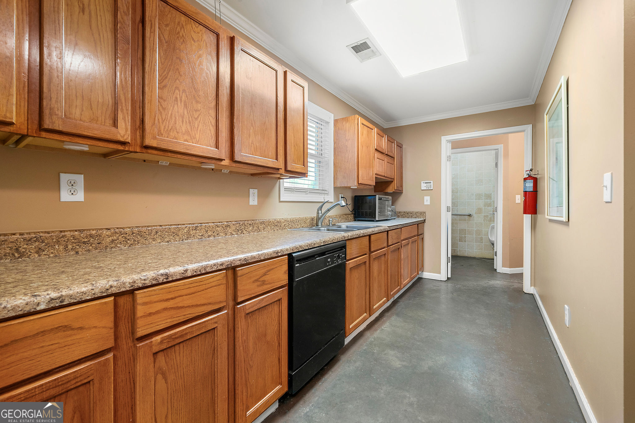 Forest Park, Georgia 30297, United States, ,Commercial,Active,197711