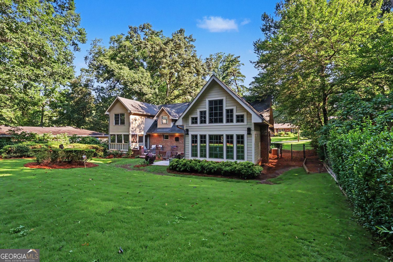 804 Pinetree DR