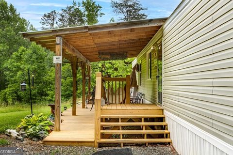 A home in Hayesville