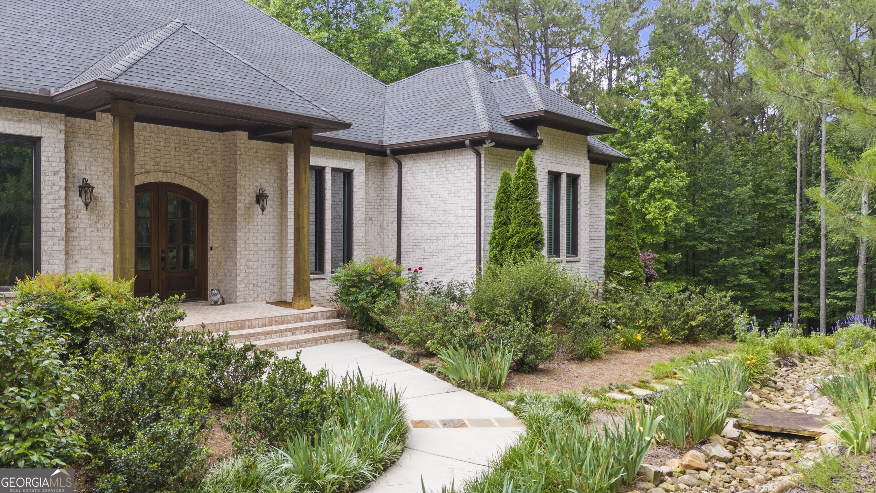 131 Soapstone WAY