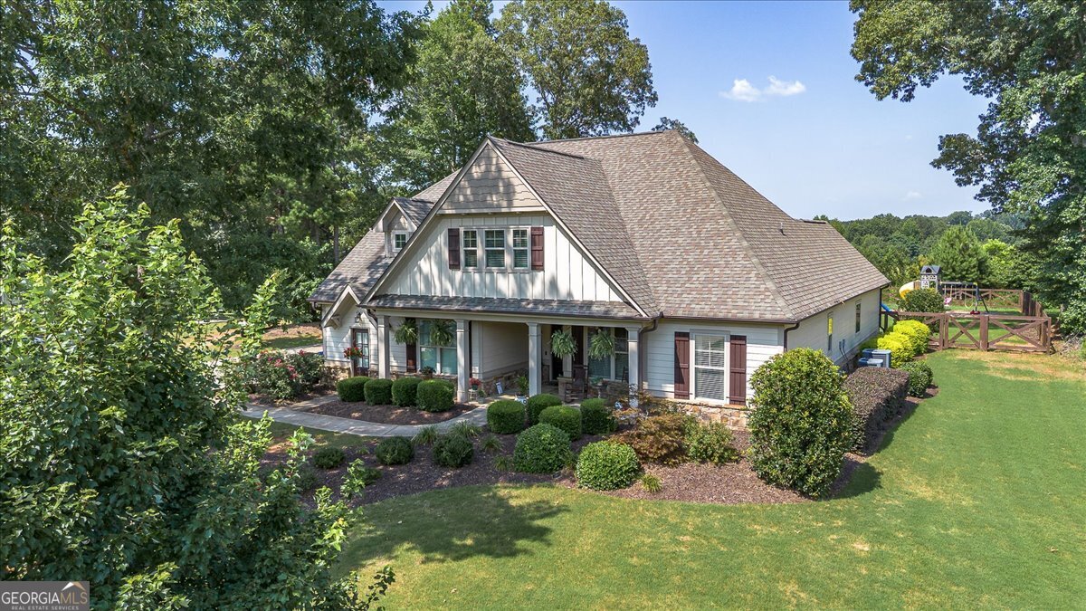 112 Sterling Lake WAY