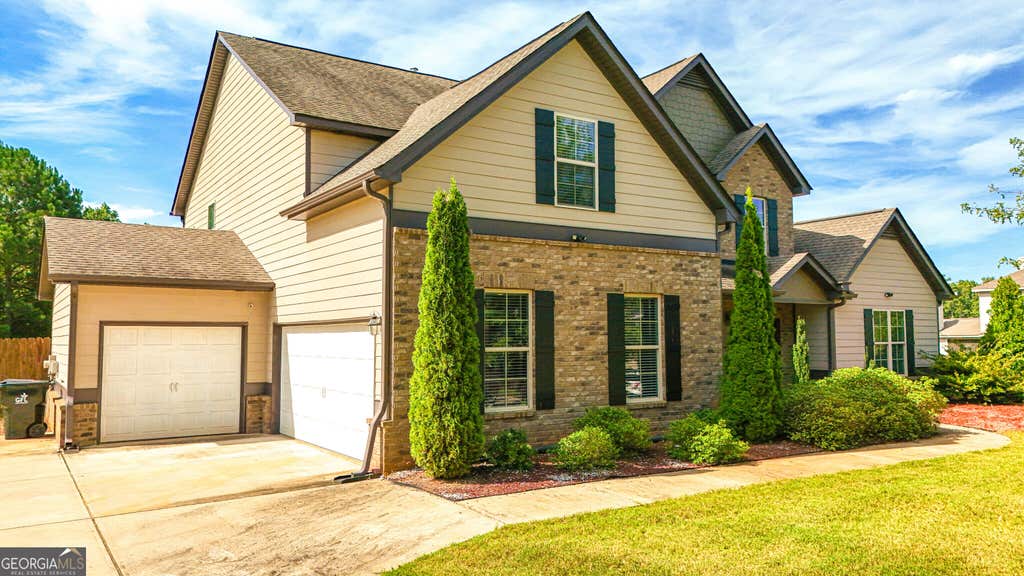 Photo of 205 Vandalay Way, Locust Grove, GA 30248 (MLS # 10832764)