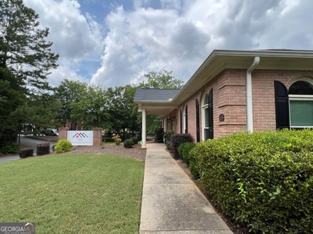 Photo of 135 Bastille Way, Fayetteville, GA 30214 (MLS # 10690915)