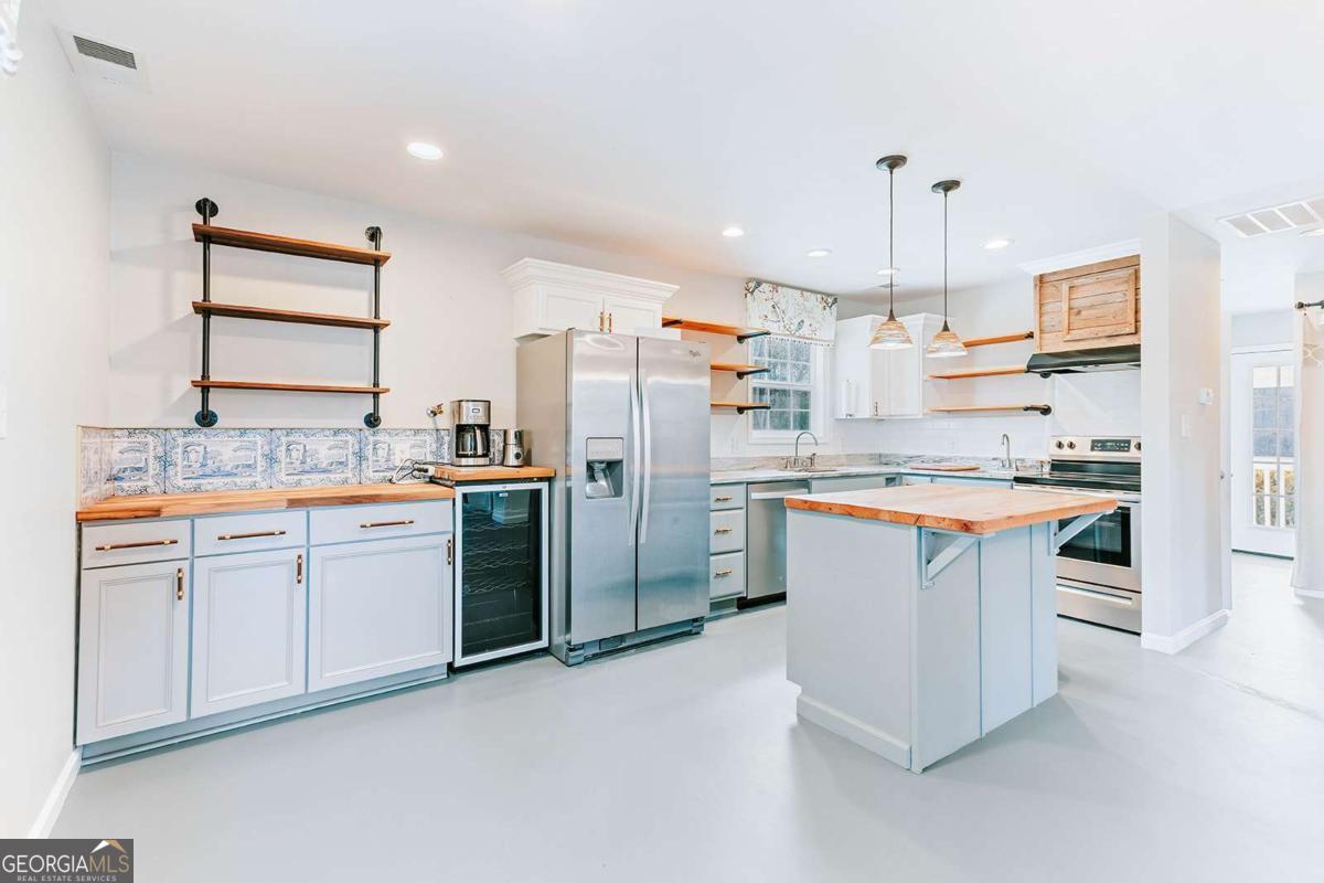 716 Stevens Grove Church RD