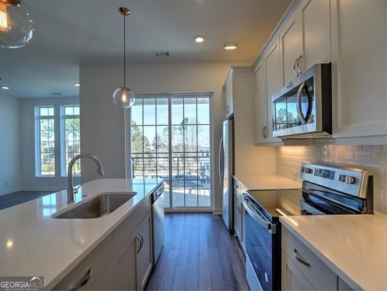The Maxwell - Residential Lease