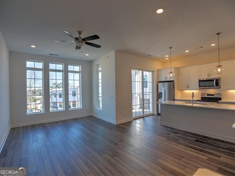 The Maxwell - Residential Lease