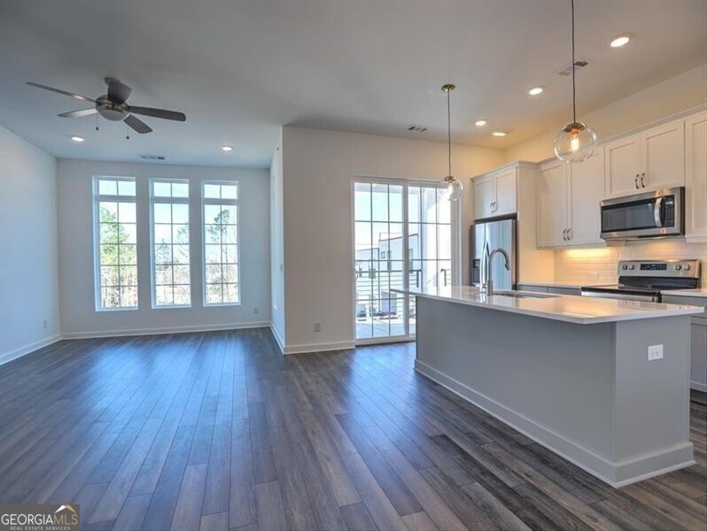 The Maxwell - Residential Lease